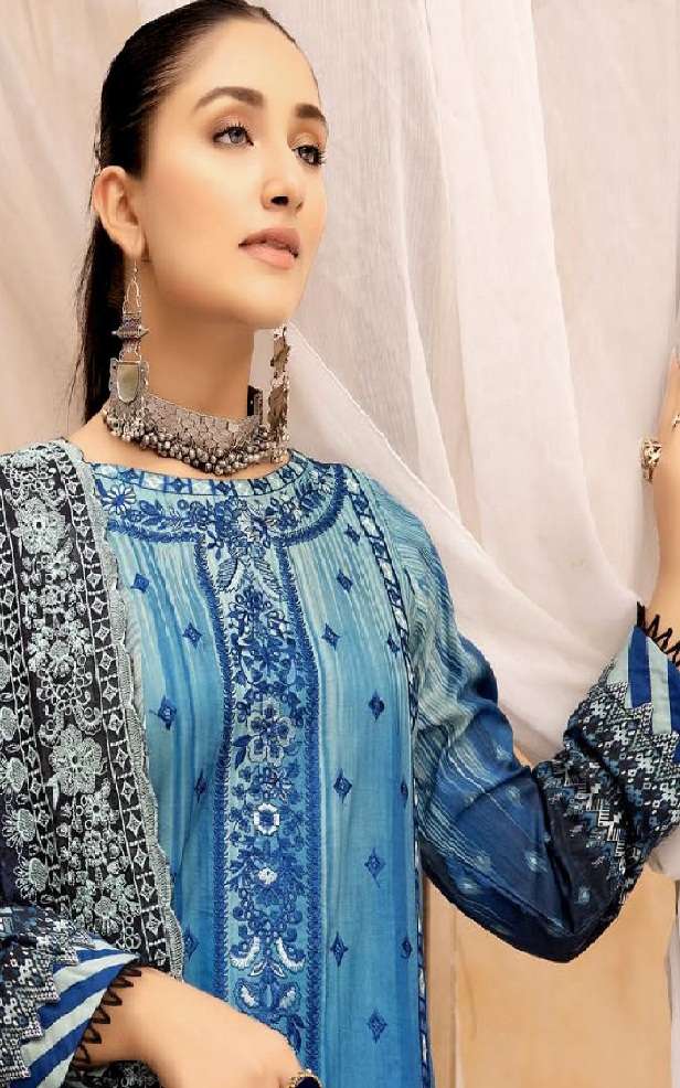 Zarqash Lawn By Gull Aahmed